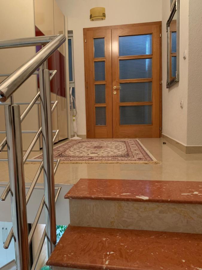 Guest House Nuhii Ulcinj Exterior photo