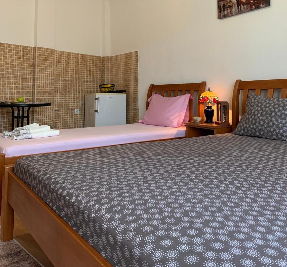 Guest House Nuhii Ulcinj Exterior photo